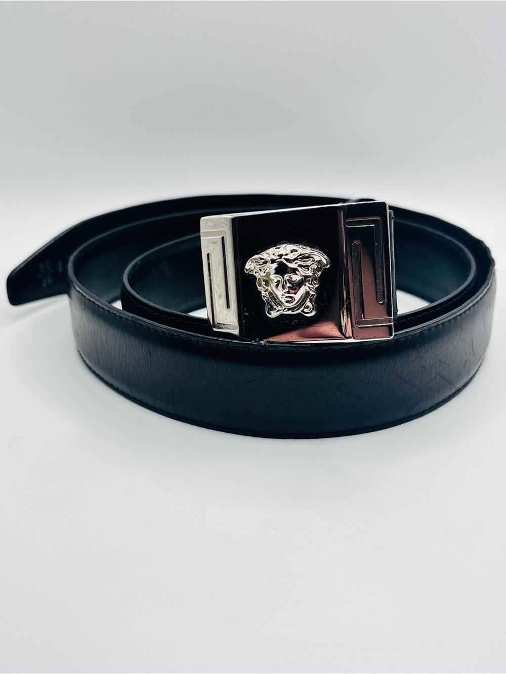 Gianni Versace Medusa Black Leather Belt Size 90/36